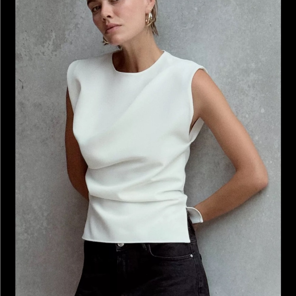 White Fitted Sleeveless Top XL